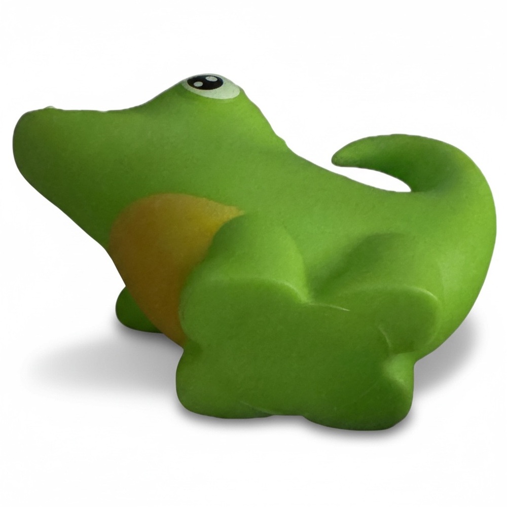 Green Crocodile Water Pail - Bath Toy | Toddler Pour & Play | Ages 3+ - Picture 4 of 6